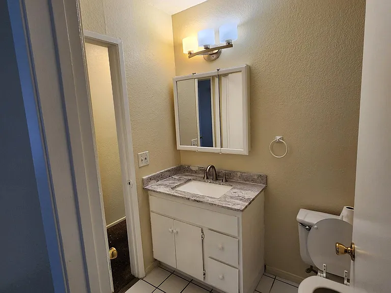 745 S Lark Ellen Ave — Photo 16