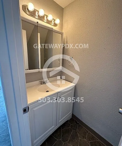 12848 SE Sherman St — Photo 8