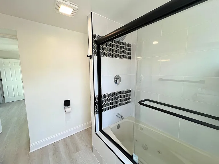 4343 W Diversey Ave #2 — Photo 13
