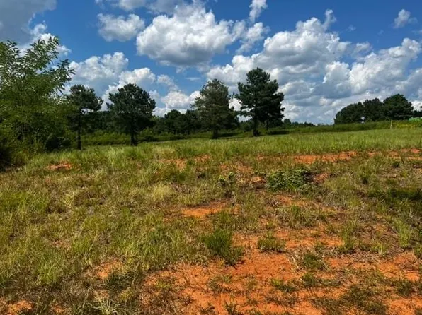 36 Ashlawn Dr, Clarksville, VA 23927