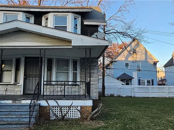 10705 Greenlawn Ave, Cleveland, OH 44108