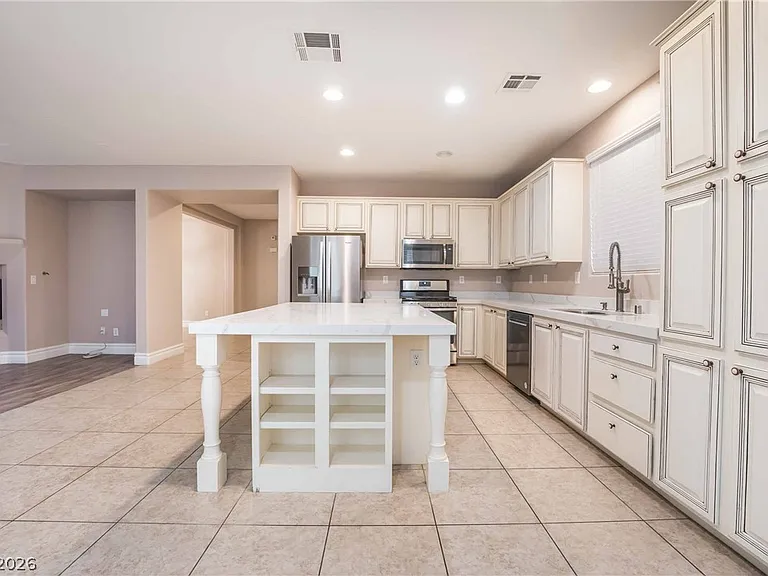 220 Via Mezza Luna Ct — Photo 10