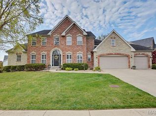 207 Irish Hound Dr, O'Fallon, MO