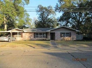 405 N Coreil St, Ville Platte, LA 70586