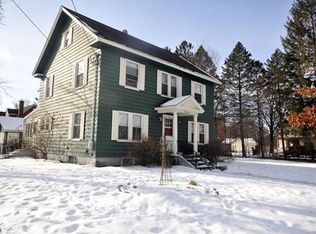 39 Dewey St, Clinton, MA 01510