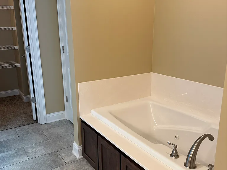 305 Riggs Blvd — Photo 14
