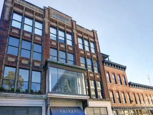 9 W York Street #305, Savannah, GA 31401