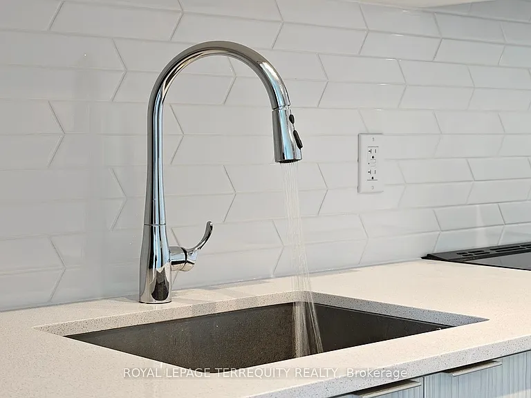 430 Square One Dr #4502 — Photo 12