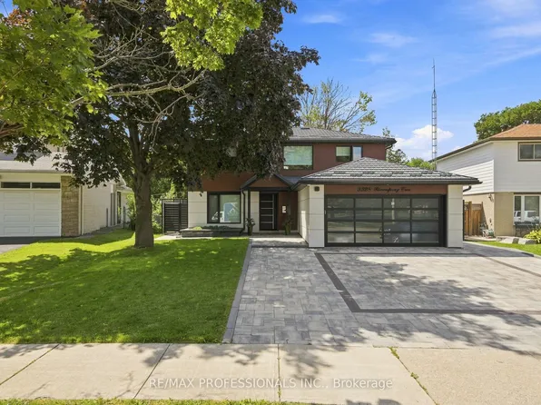 3328 Riverspray Cres, Mississauga, ON L4Y 3M4