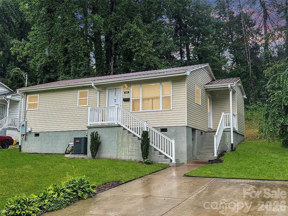 1st image of 212 Maple Ave