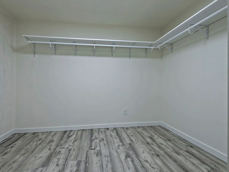 Bedroom 4 Walk In Master Closet