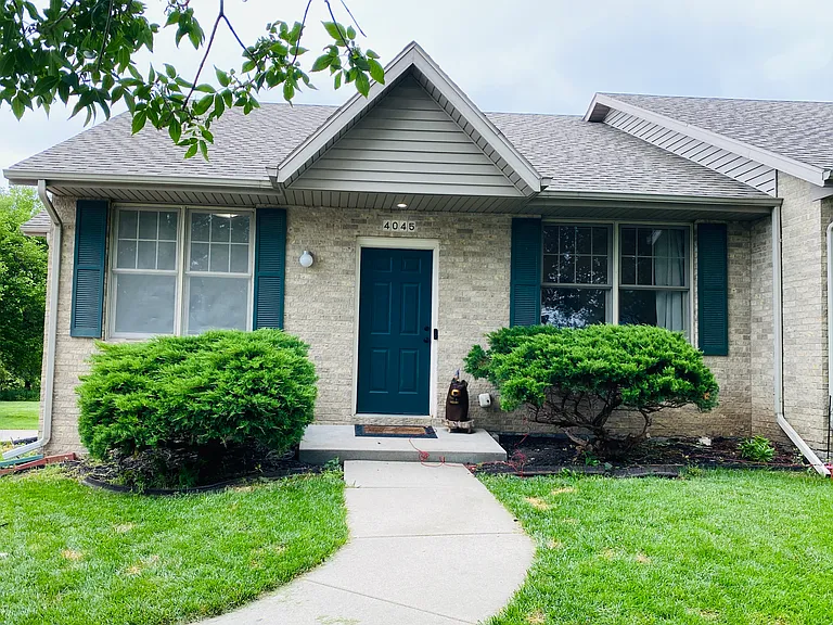 4045 Ballard Cir — Photo 1