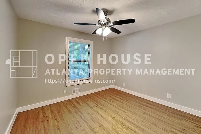 3753 Memorial Pkwy NW — Photo 14
