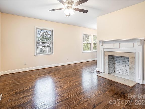 5th image of 202 Belton Ave