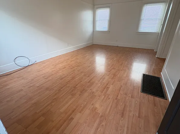 930 E 3rd St #11, Long Beach, CA 90802