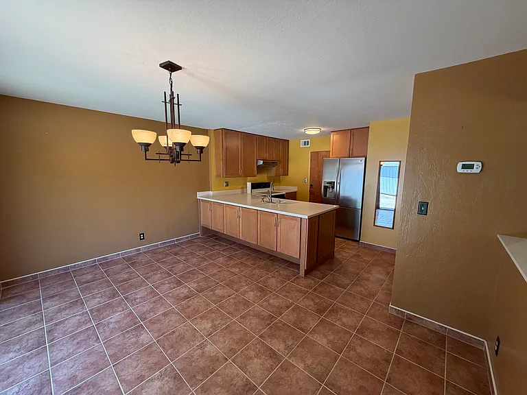 1619 Beechwood Dr — Photo 8