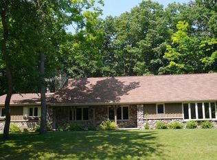 2517 Sheridan Dr, Green Bay, WI 54302