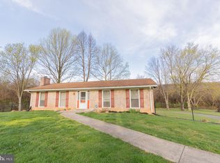 1169 Thatcher Rd, Martinsburg, WV 25403