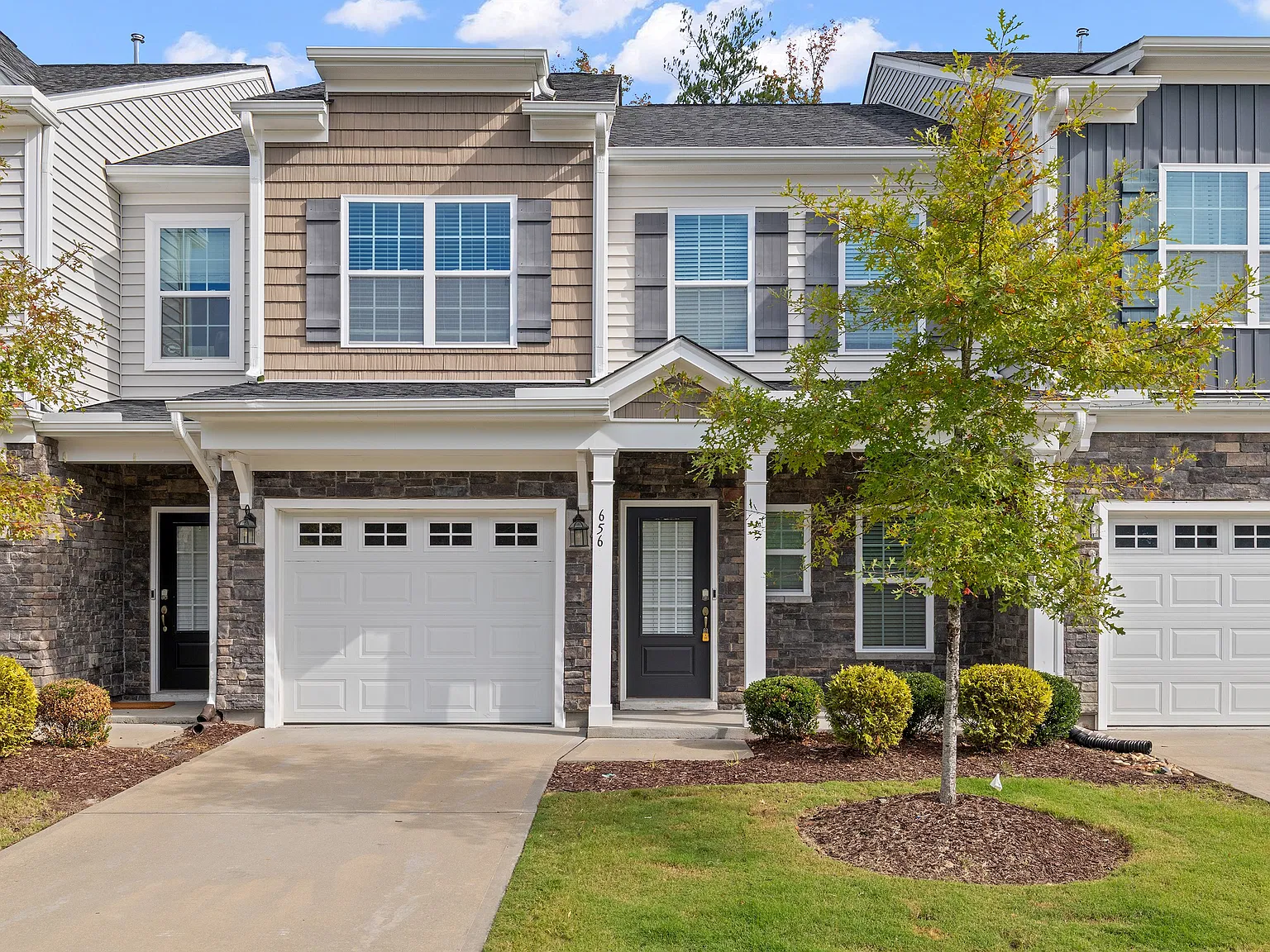 Townhome in Fuquay Varina — Photo 1