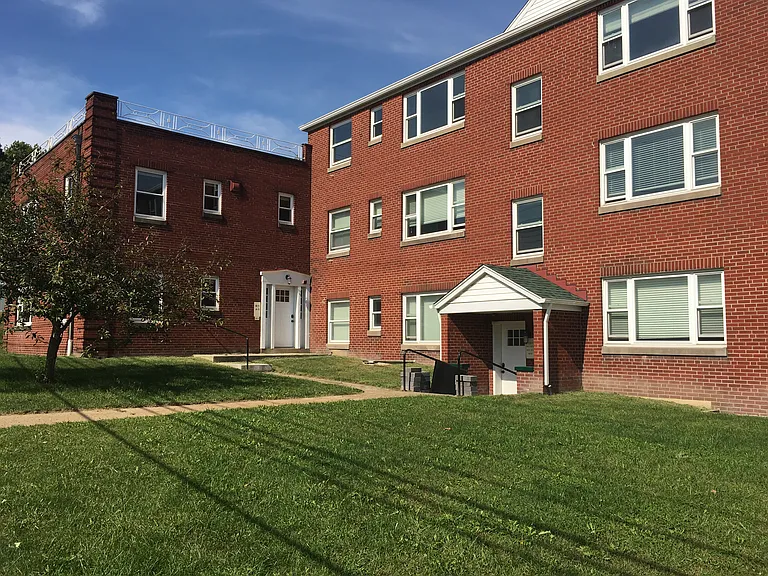 College View Apartments — Photo 7