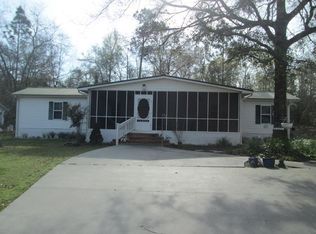 17 Christopher Dr, Swainsboro, GA 30401