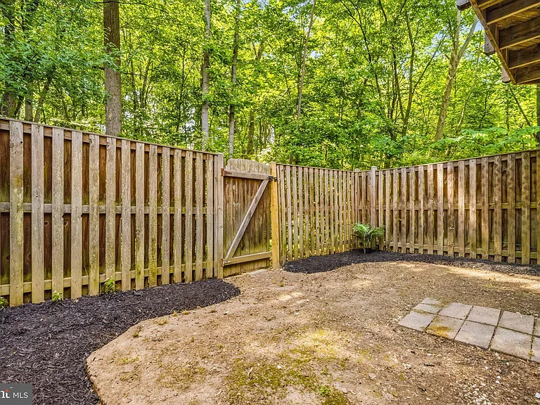 6088 Heatherwood Dr — Photo 23