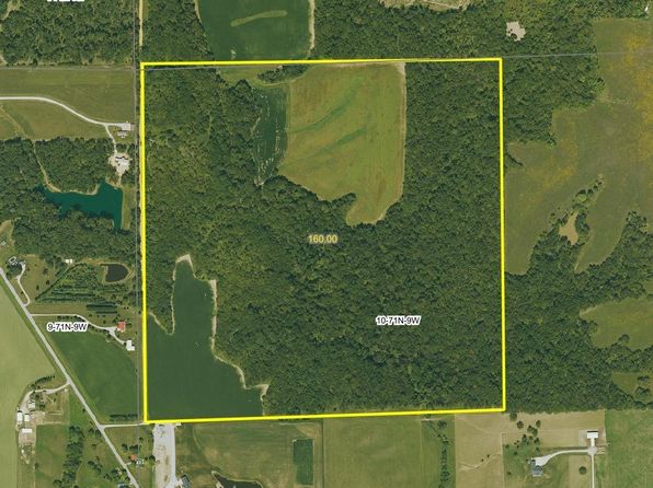 Pine Ave, Fairfield, IA 52556