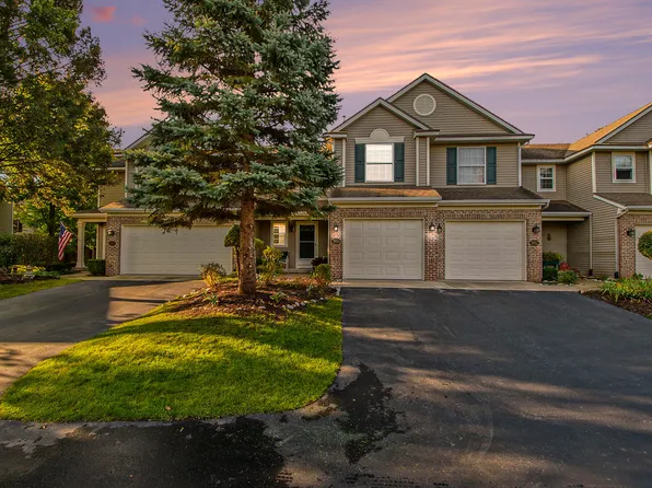 3934 Old Elm Dr SE, Kentwood, MI 49512