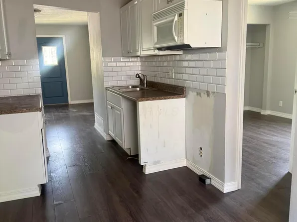 1007 S Washington St, Circleville, OH 43113