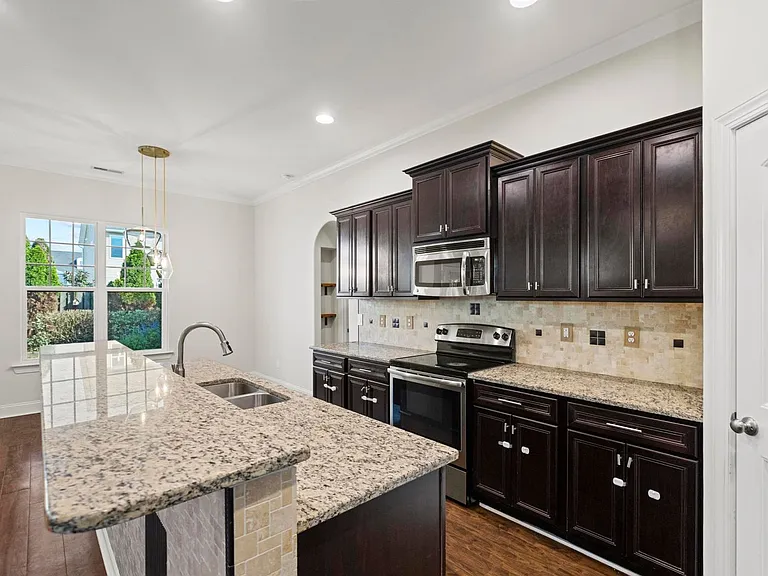 206 Willow Ridge Dr — Photo 11