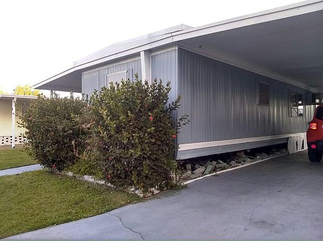 2nd image of 14300 66th St N #1105