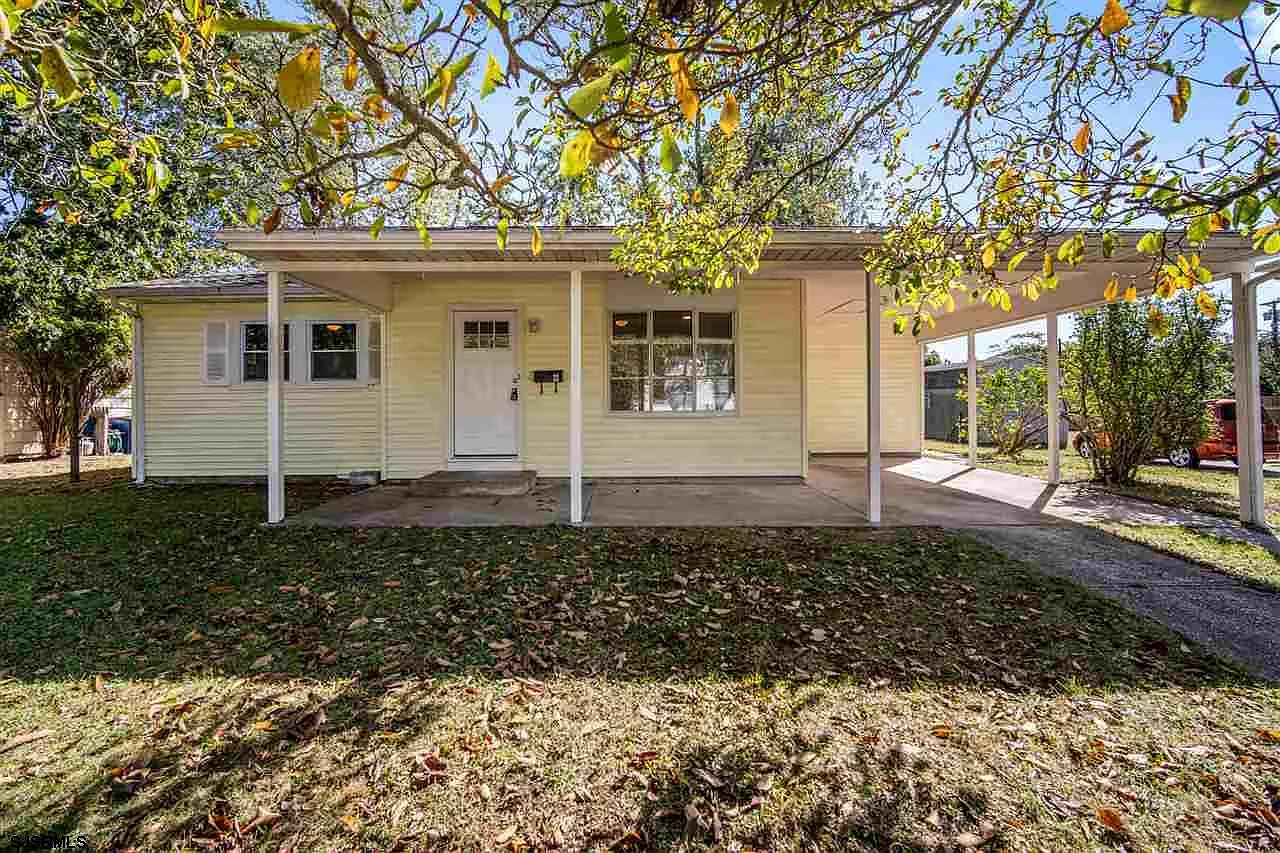 9 Vassar Dr photo 1