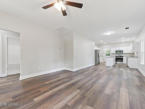 4th image of 139 Jones Rd