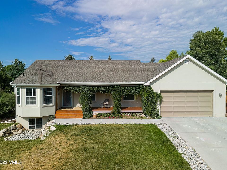 1st image of 479 Mesa Dr