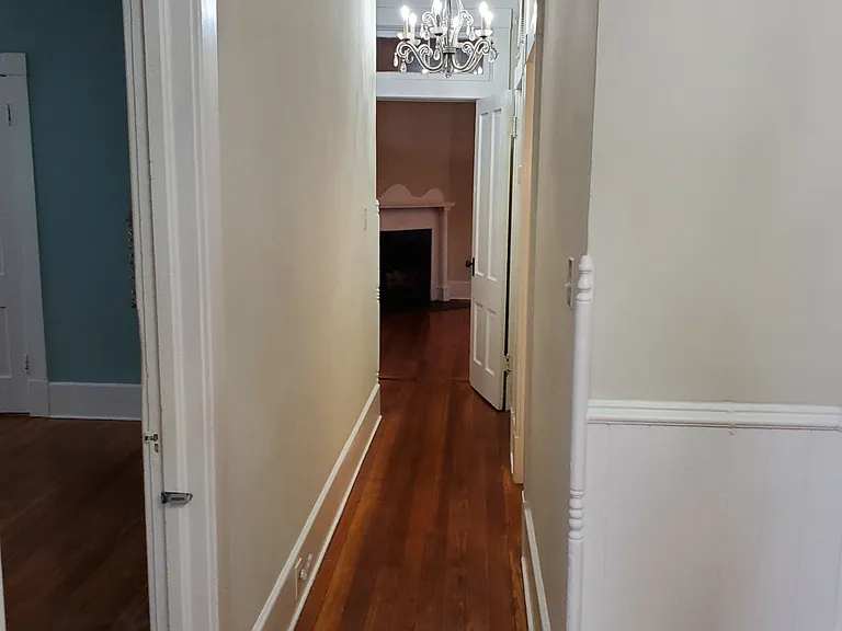 2219 Whitaker St — Photo 9