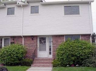 1868 E 13 Mile Rd, Madison Heights, MI 48071