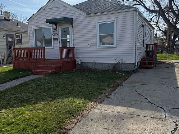 3rd image of 24593 Wilmot Ave