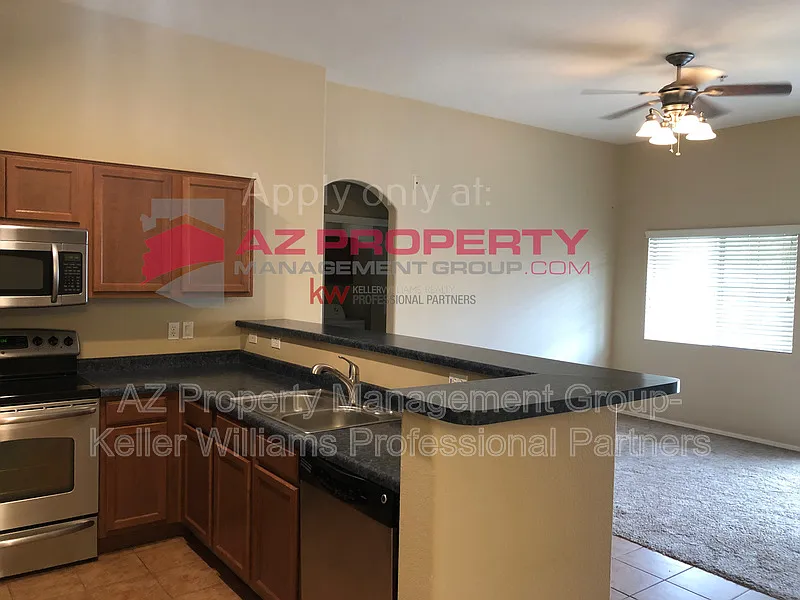 2 bed, 2.0 bath, 1125 sqft, $1,600 — Photo 2