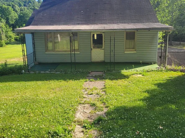800 Hill Church Rd, Boyertown, PA 19512