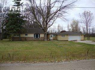 5392 W Oleksyn Rd, Flint, MI 48504