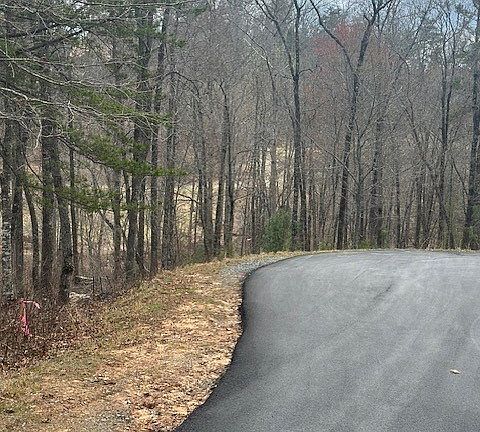 4th image of 195 Trails End Rd