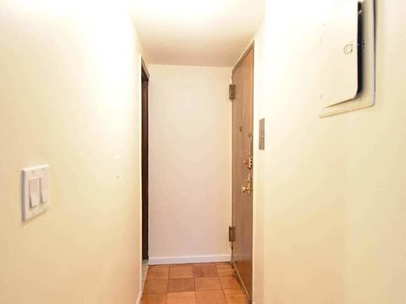 5th image of 313 W 76th St APT 2