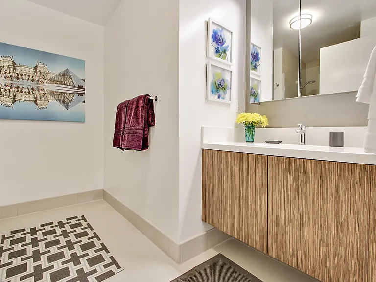 1342 N Hayworth Ave #108 — Photo 12