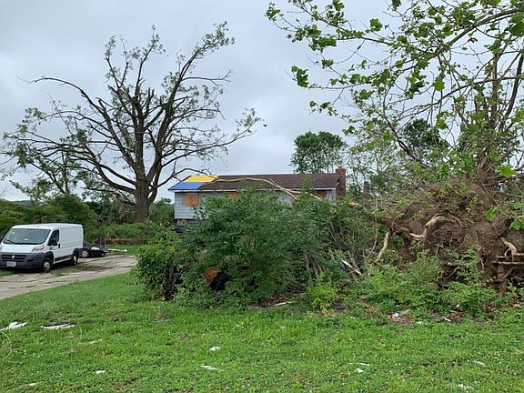 2nd image of 4599 N Dixie Dr