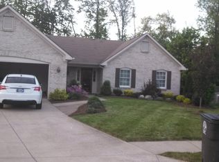 326 Stormy Ct, Fort Wayne, IN 46804