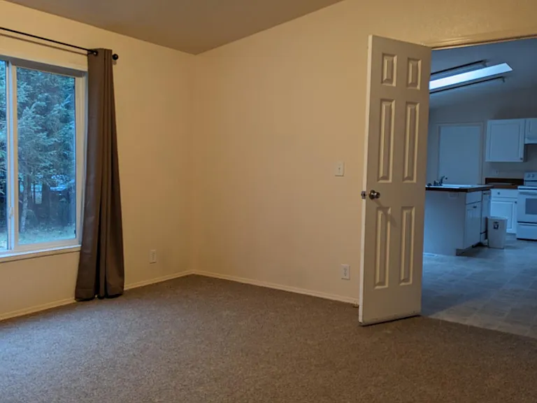 505 Mount Olympus Ave SE — Photo 13
