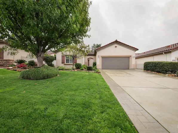 14317 Pine Knob Ln, Bakersfield, CA 93306