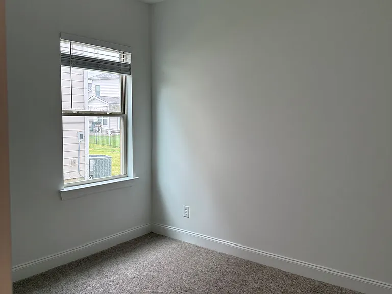 3711 Shady Forest Dr — Photo 16