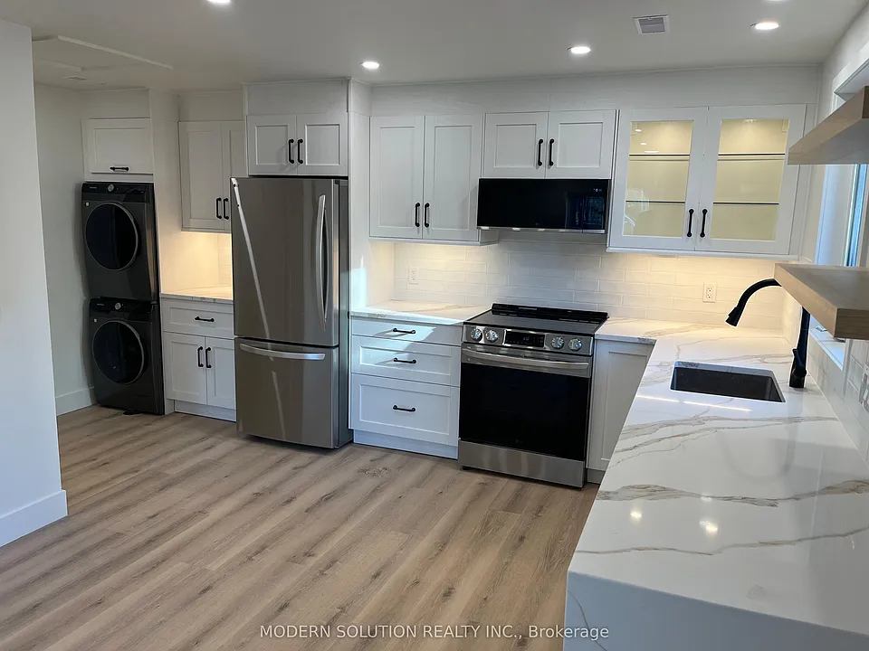 23 Tilden Cres