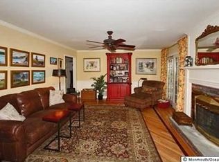 122 Marcshire Dr, Middletown, NJ 07748